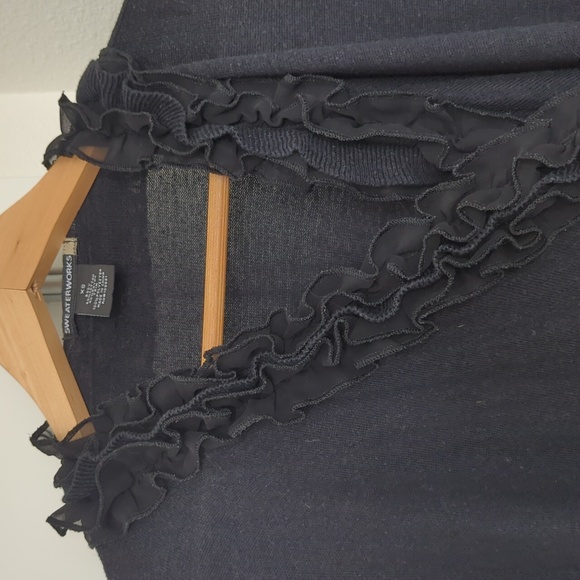 Draped open front cardigan with ruffled trim - Picture 2 of 3